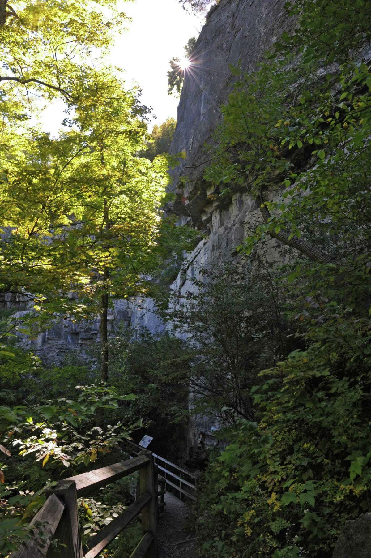 legal-rock-climbs-at-thacher-state-park-under-review