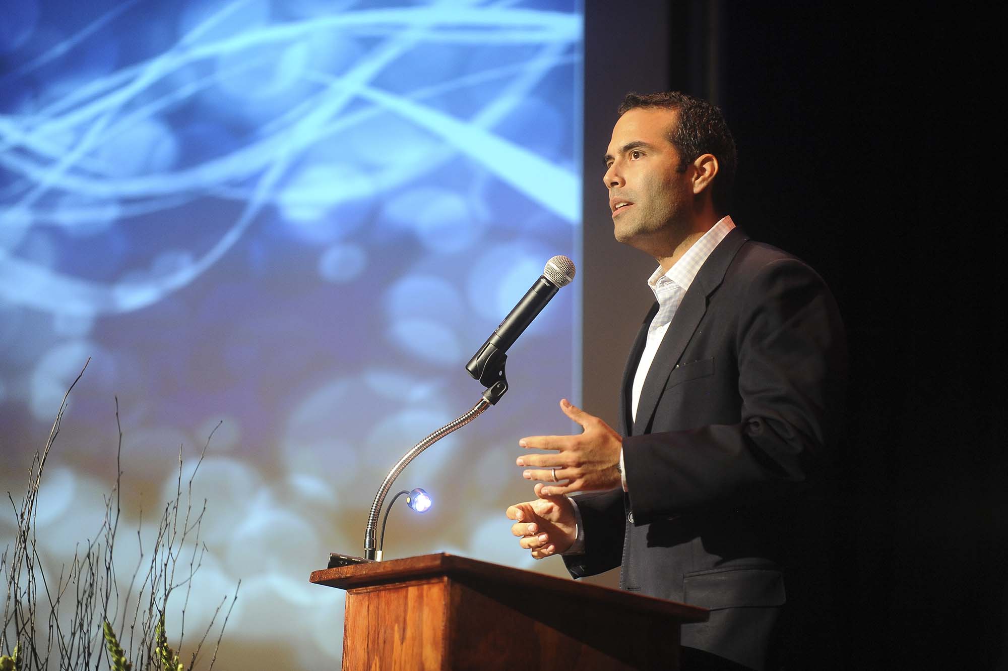 George P. Bush brings land commissioner campaign to South Texas