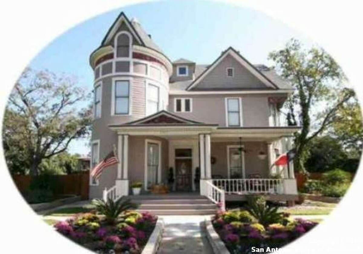 Haunted Texas landmark Weinert House for sale in Seguin