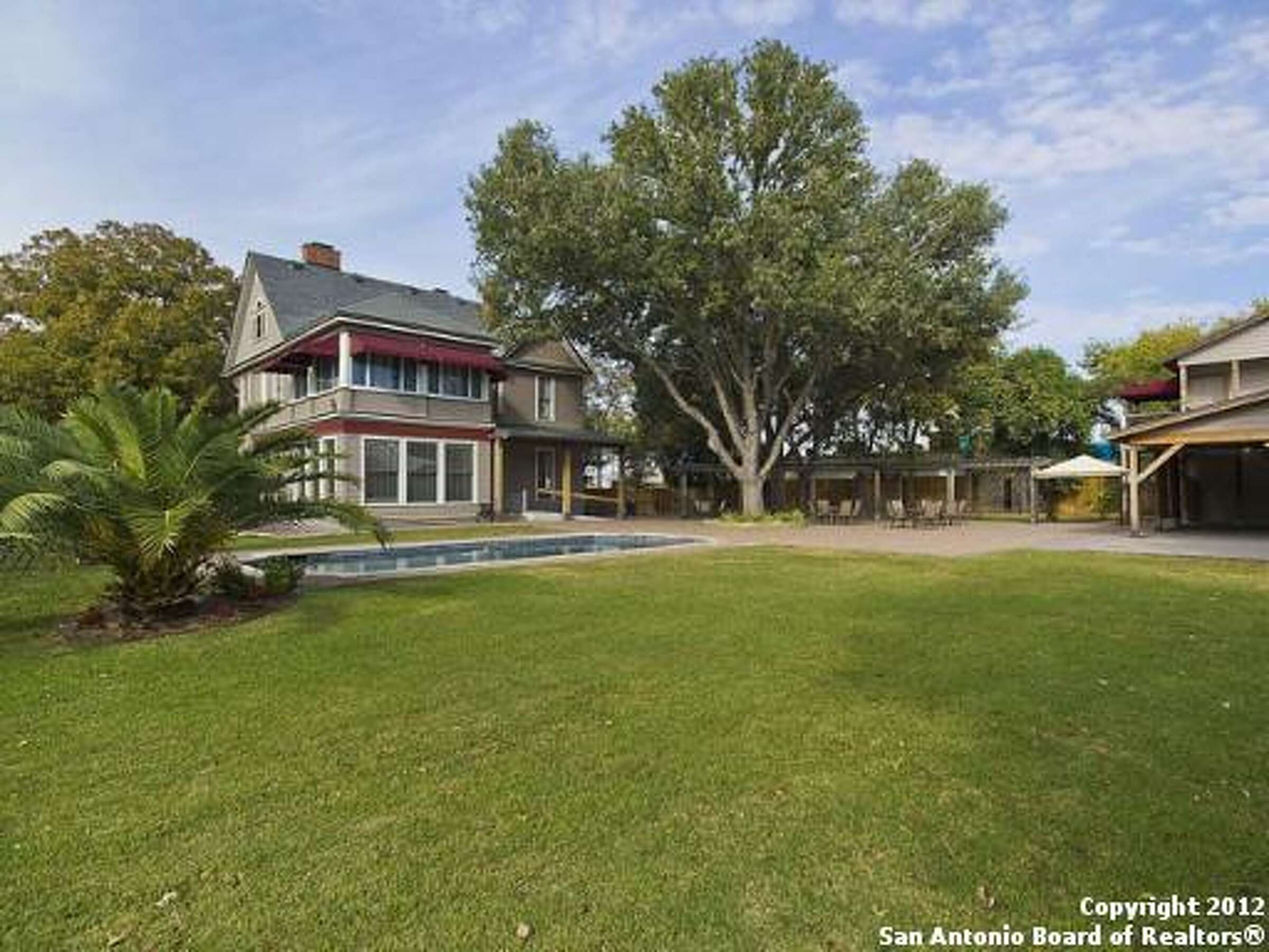 Haunted Texas landmark Weinert House for sale in Seguin