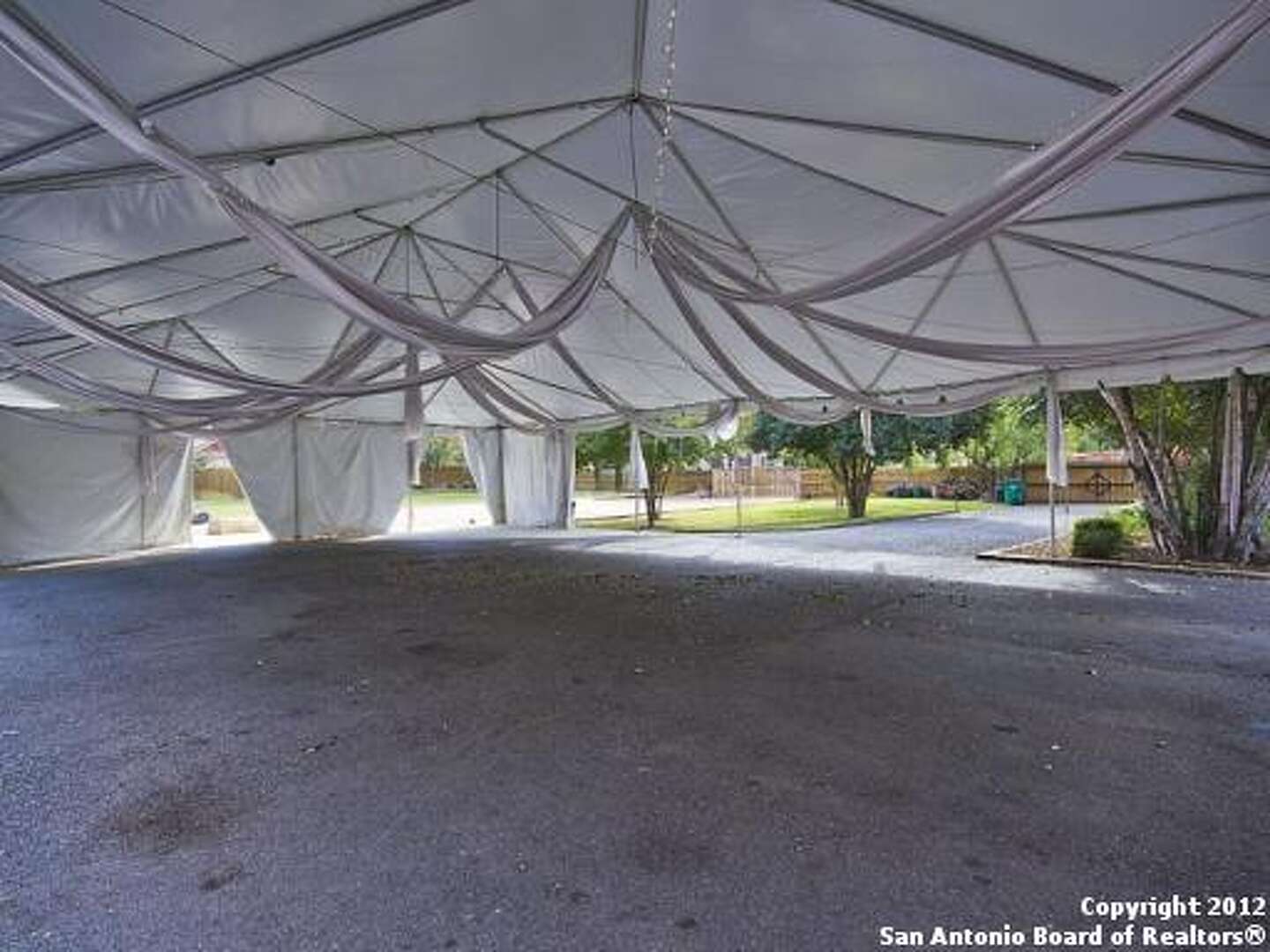 Haunted Texas landmark Weinert House for sale in Seguin