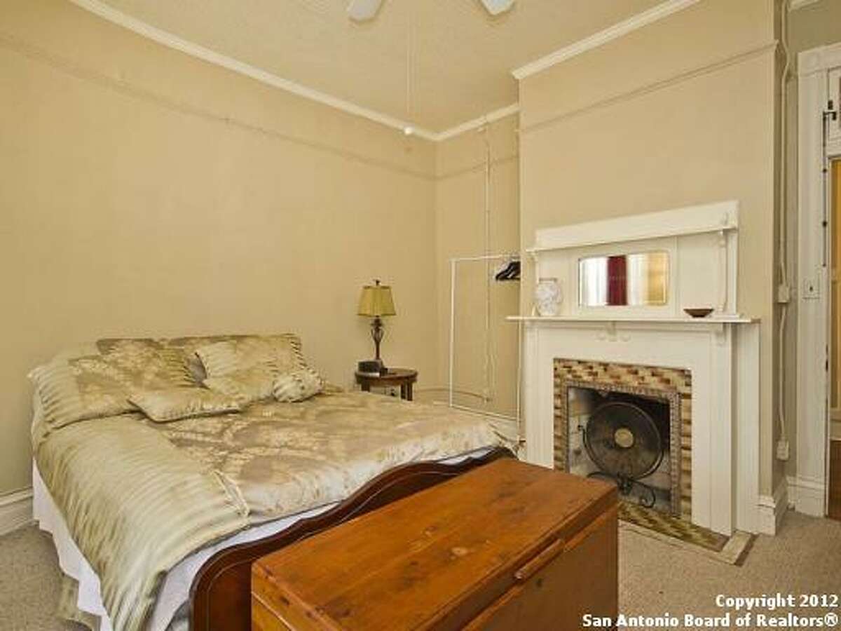 Haunted Texas landmark Weinert House for sale in Seguin