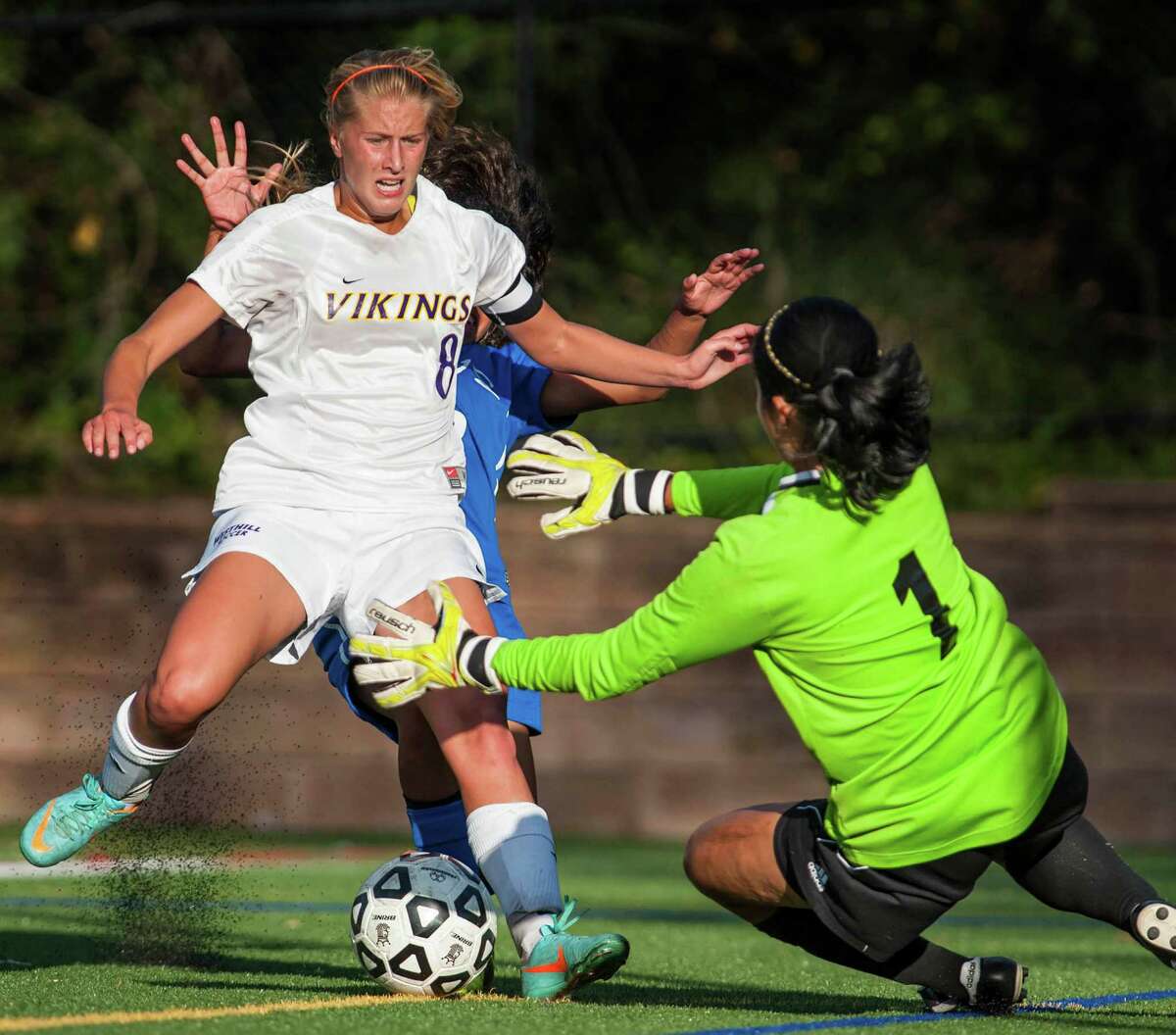 Darien Girls Soccer Blanks Westhill