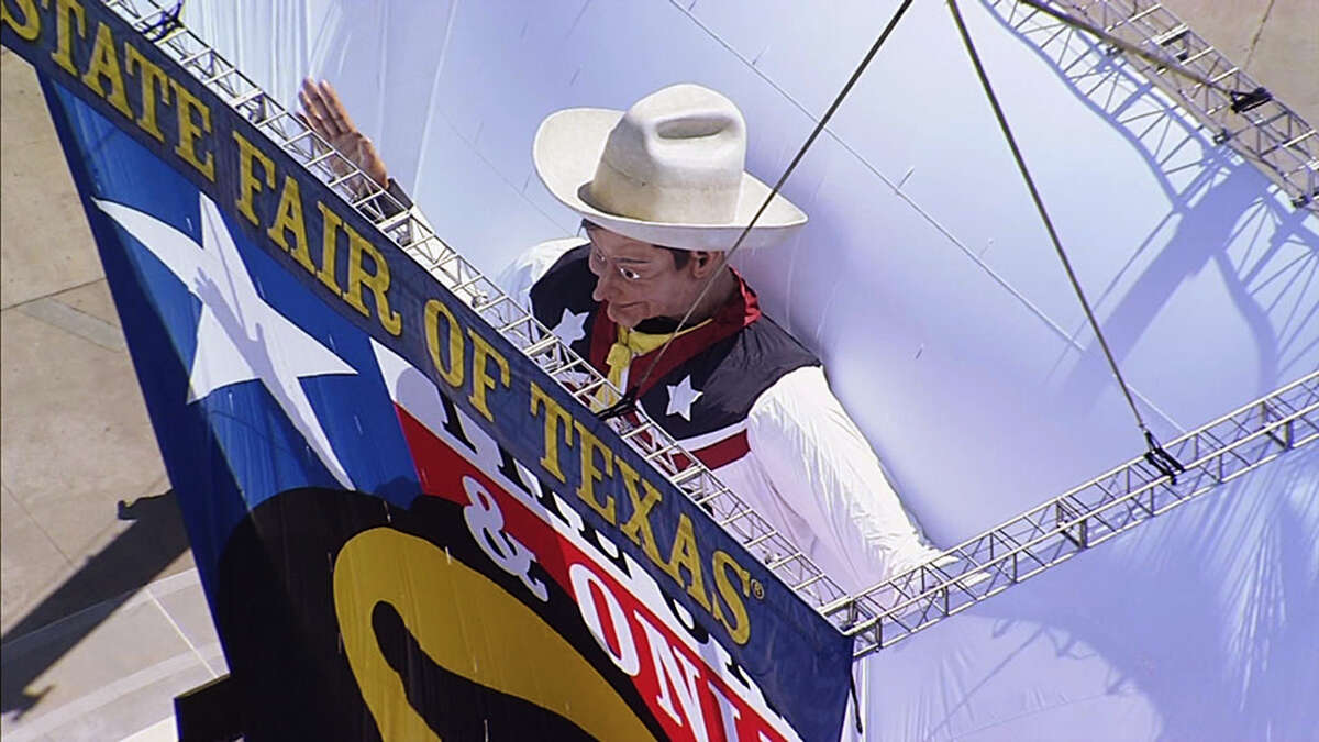 Big Tex returns to Texas fair year after fire
