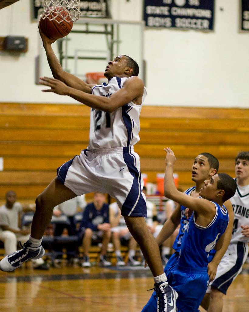 Immaculate Boys End Losing Streak With Win Over Amistad