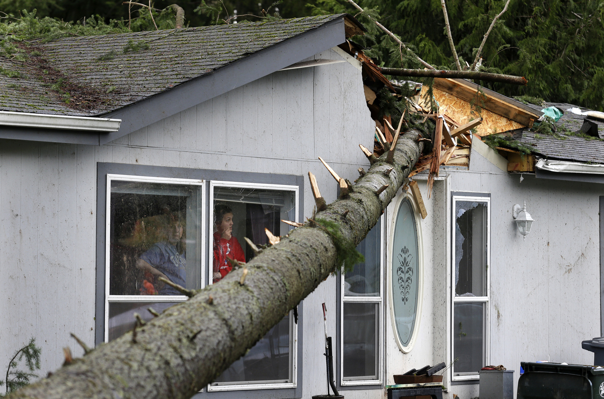 Tornado strikes Pierce County