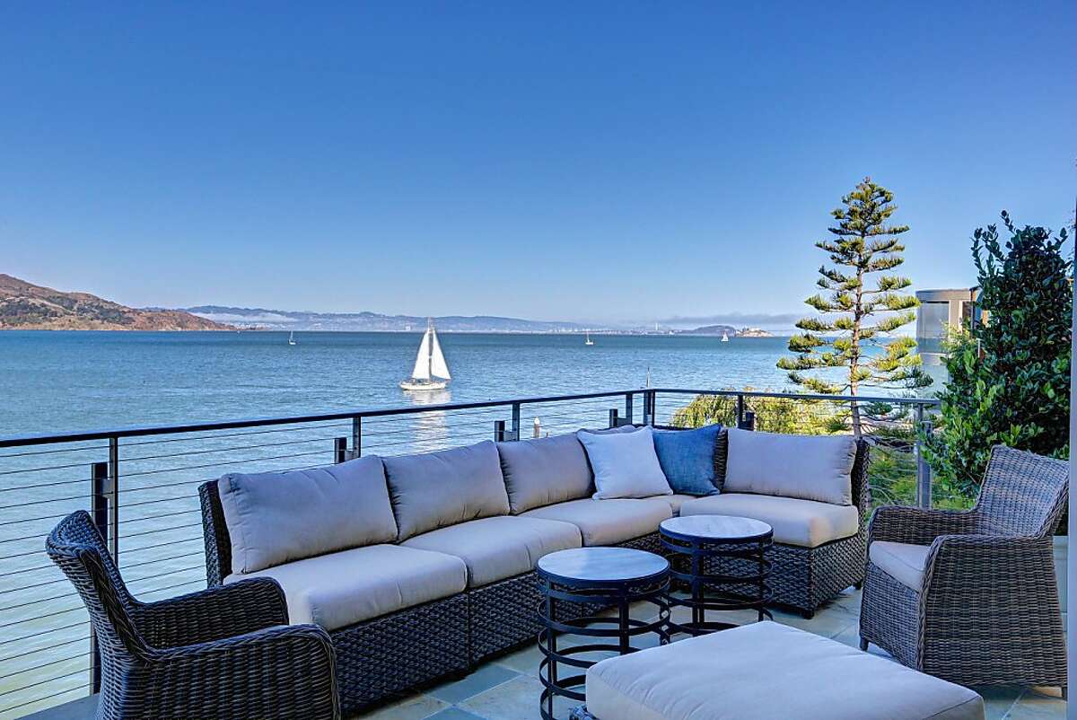 Remodeled Sausalito home features beachfront access