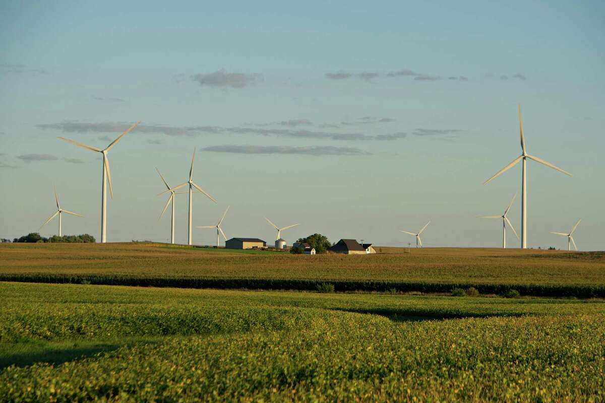 wind-energy-s-tax-break-still-spins-in-debate