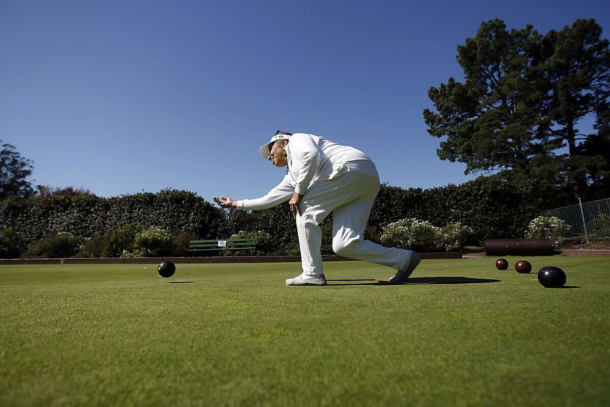 S.F. lawn bowlers share their timetested sport