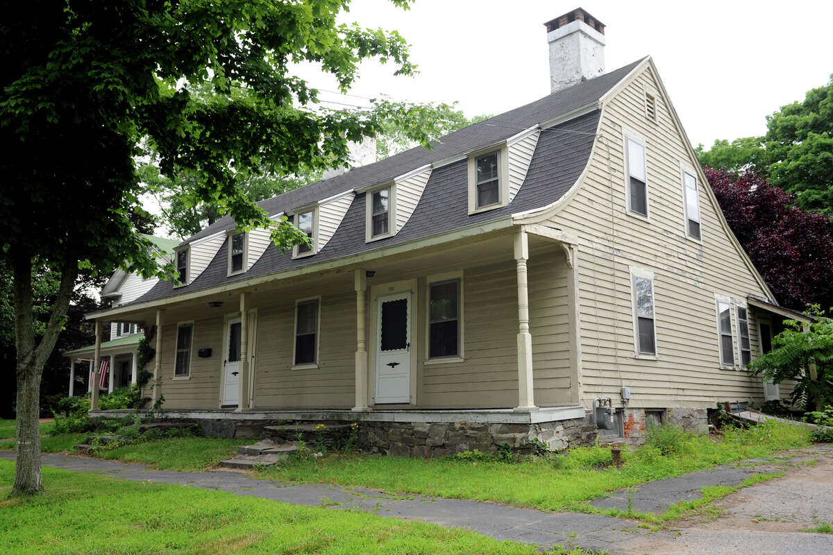 The Sanford/Bristol House at 111-113 North Street, in Milford, Conn., that dates to the late 1700s might get a stay of execution. Slated for demolition, the Milford Preservation Trust has slapped it with a restraining order.