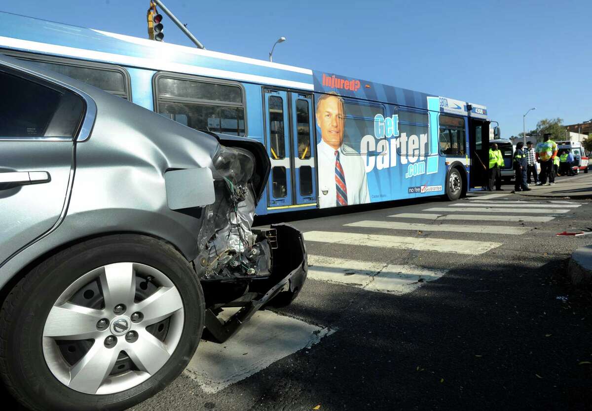 7 injured in Bridgeport bus crash