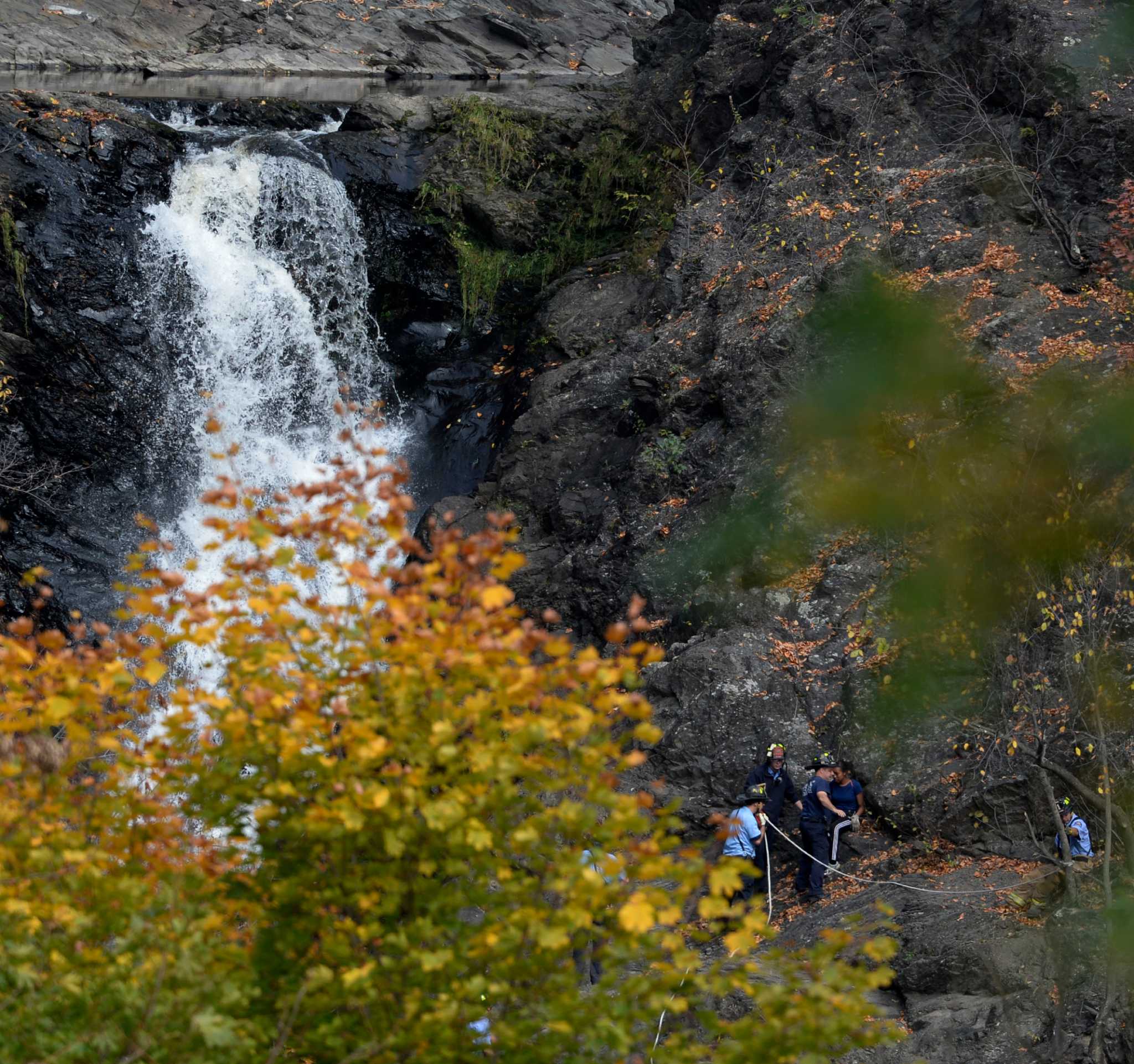 Pair rescued from Poestenkill