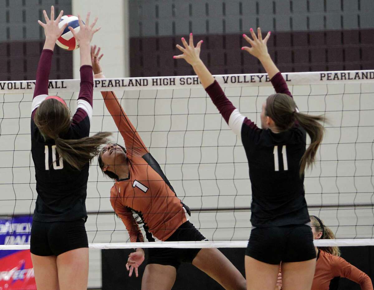 Alvin outlasts Pearland in 225A volleyball