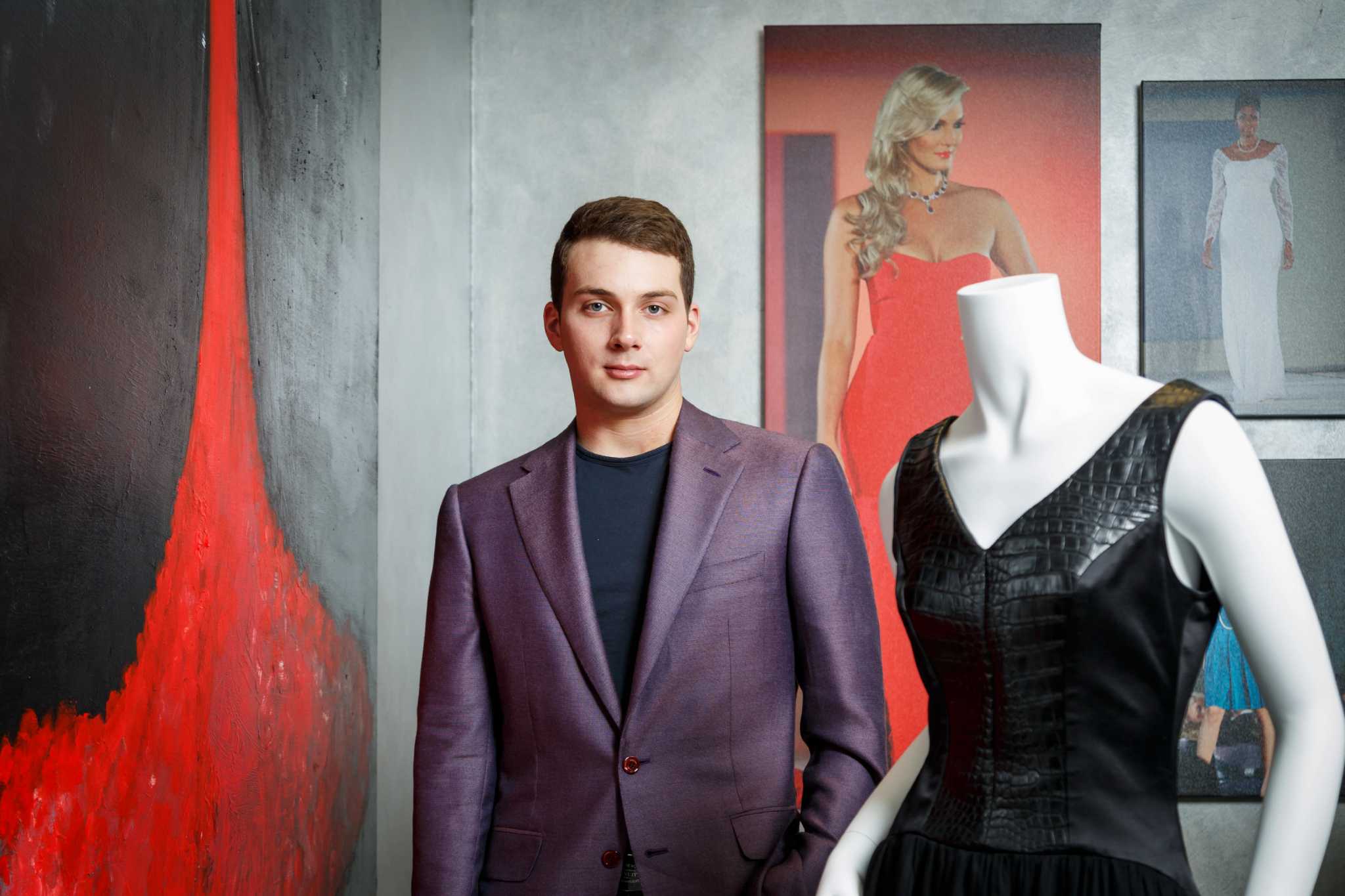 Rising star Houston fashion designer shows promise with new collection 