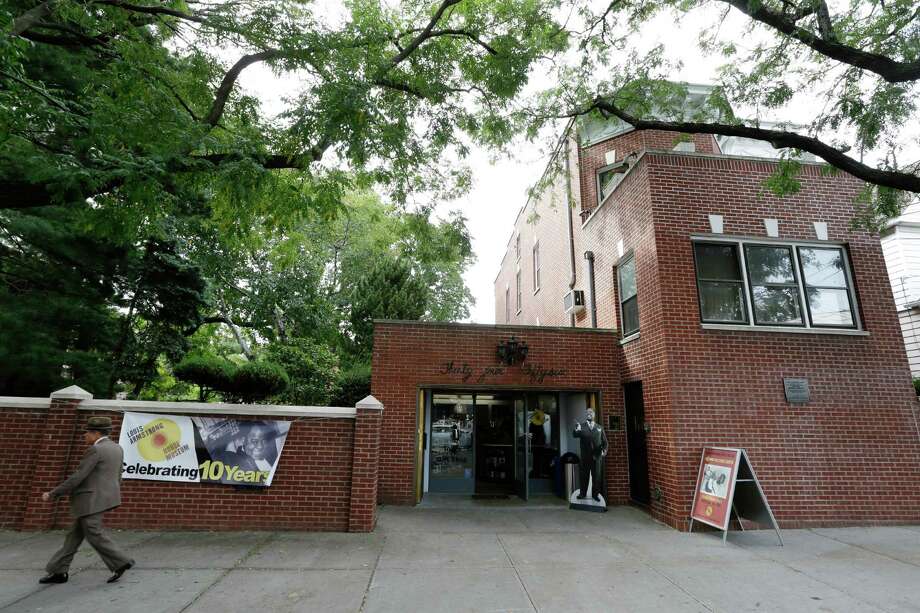 Satchmos Old House Keeps His Legacy Alive Times Union - 