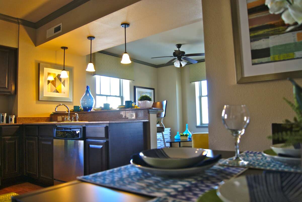 Galveston's long vacant Jean Lafitte Hotel gets 10M renovation