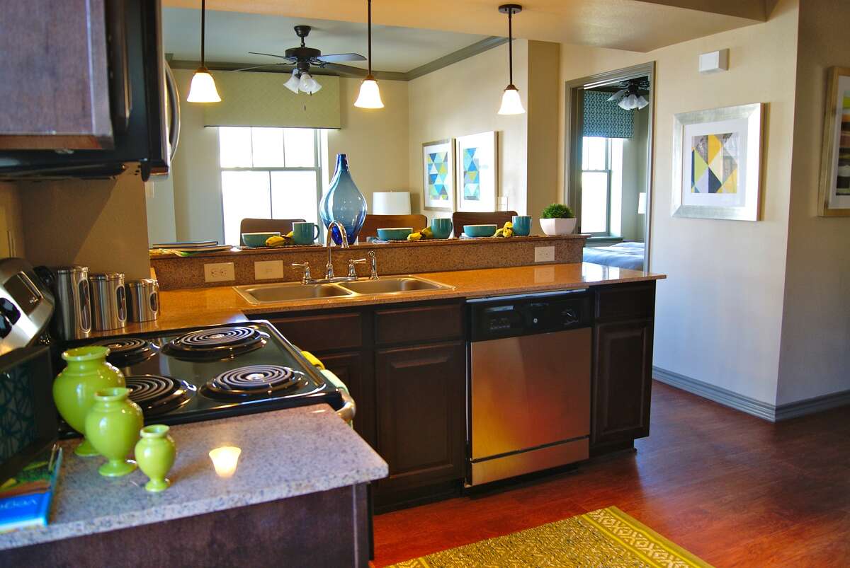 Galveston's long vacant Jean Lafitte Hotel gets 10M renovation