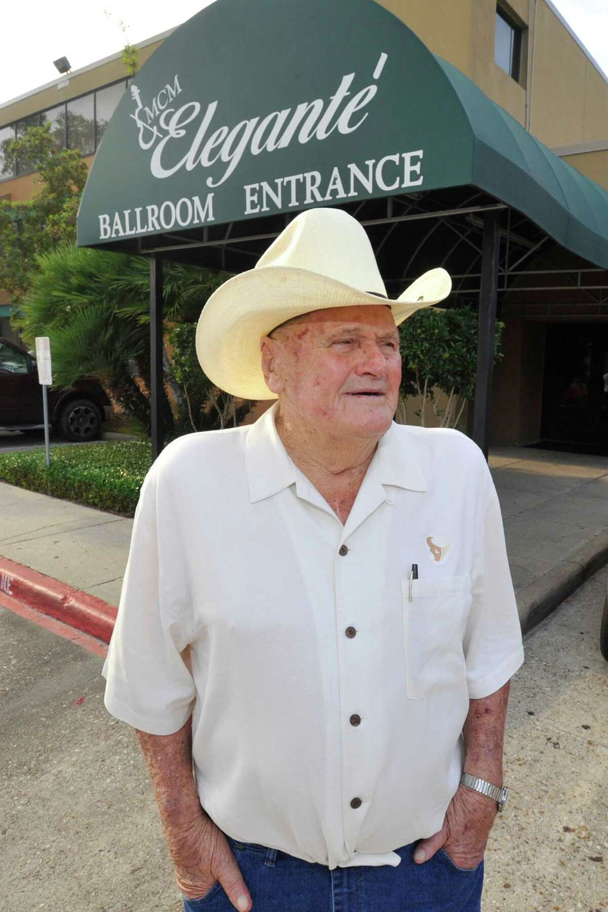 Bum Phillips: What to know about the legendary Houston Oilers coach