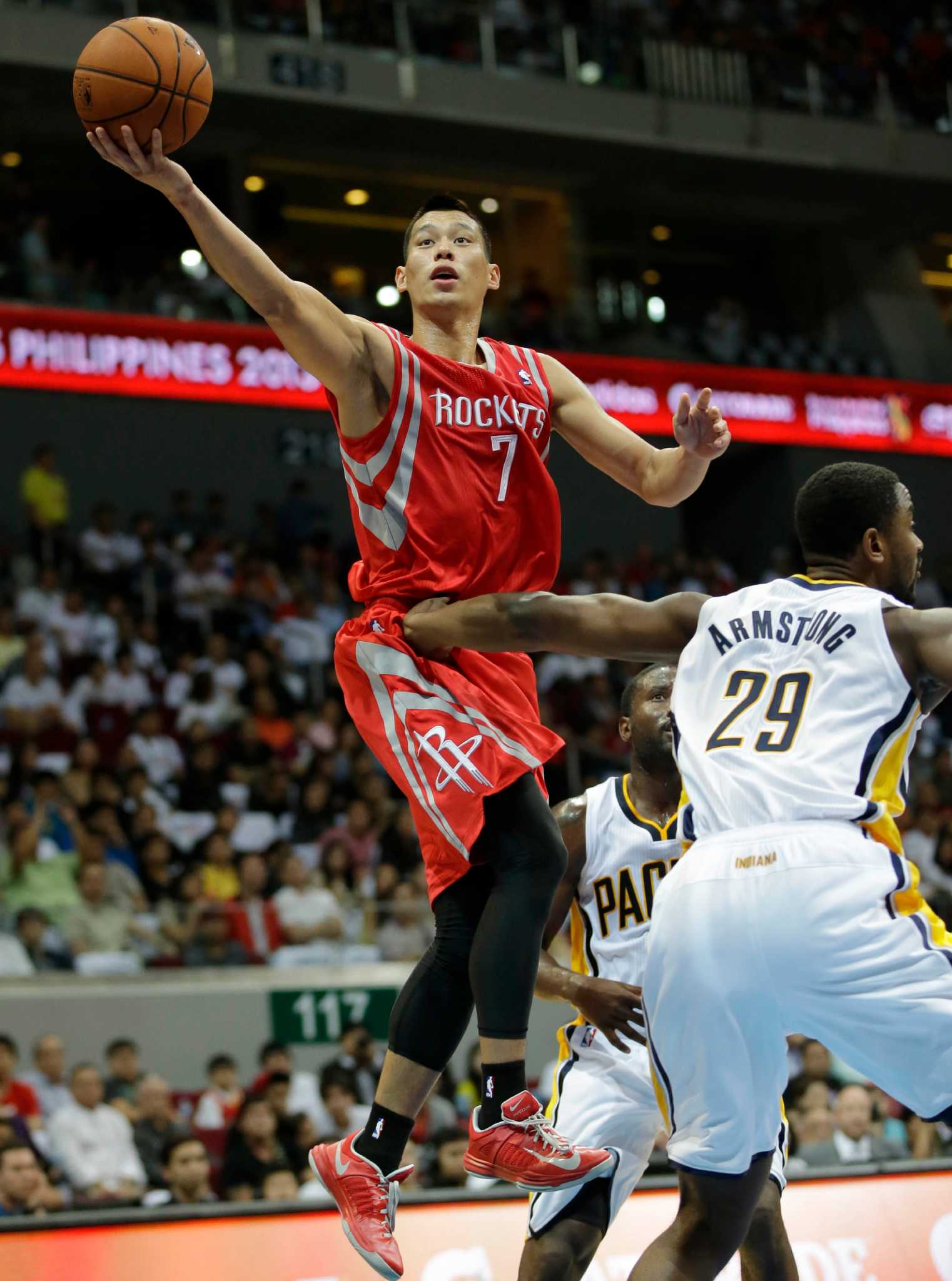 Rockets weigh decision of starting PG between Lin, Beverley