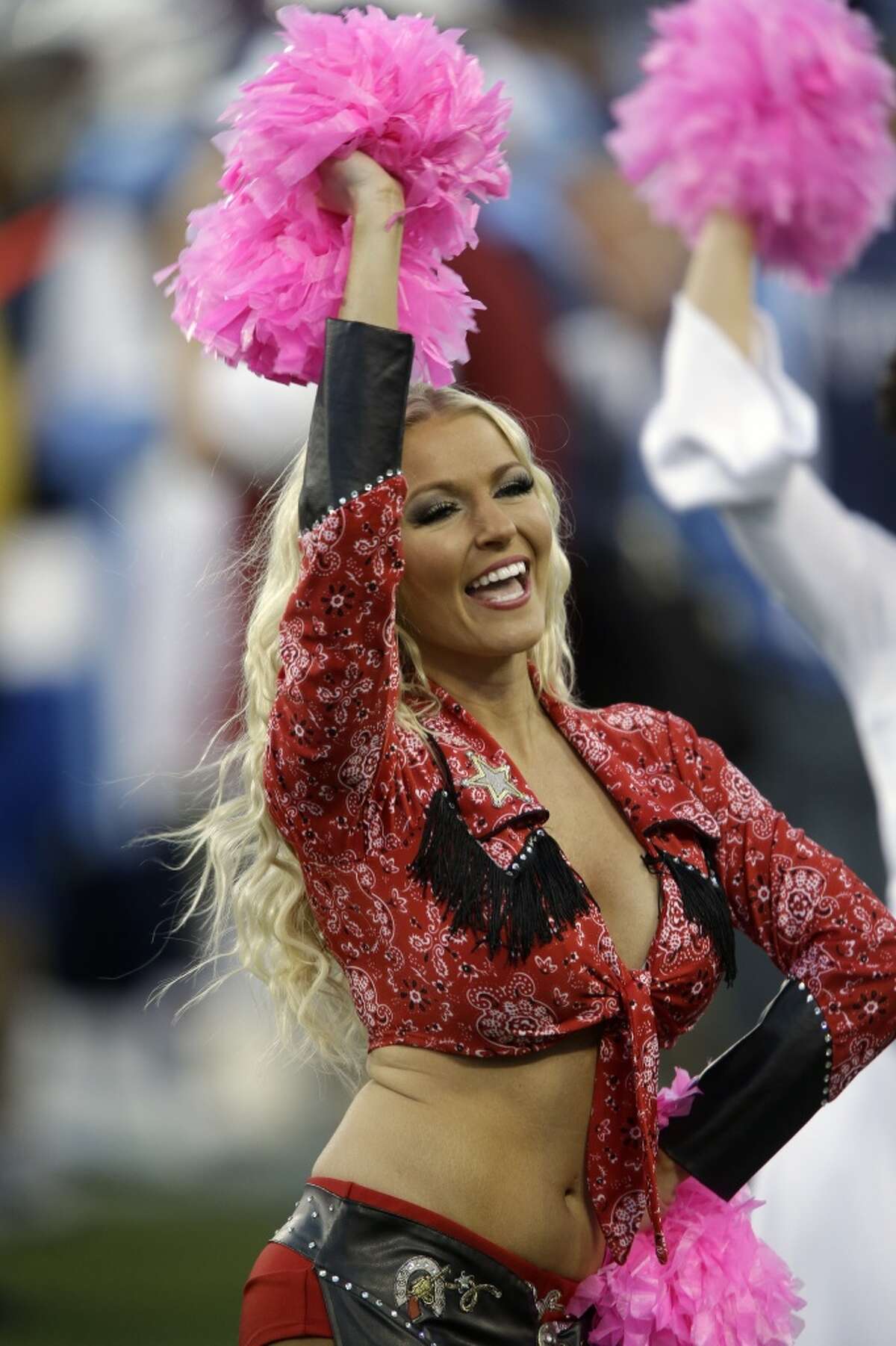 NFL cheerleader We had to take 'jiggle test'