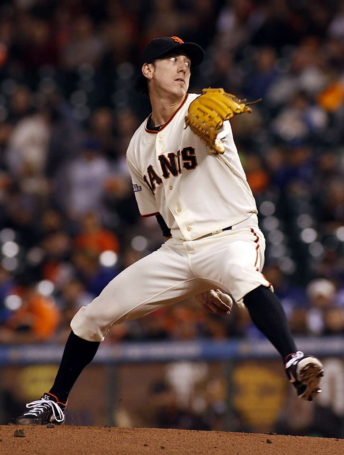 San Francisco Giants pitcher Tim Lincecum throws to the Los Angeles Dodgers during the first inning of a baseball game in San Francisco, Thursday, Sept. 26, 2013. (AP Photo/George Nikitin)
