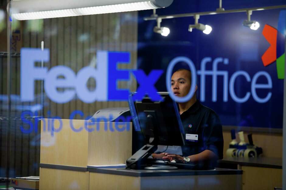 breaking into fedex dropbox