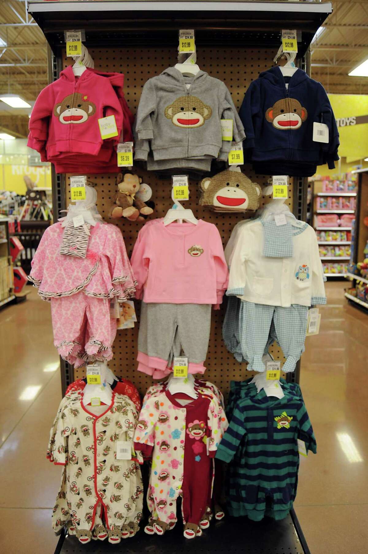 Kroger targets big box market with big Marketplace