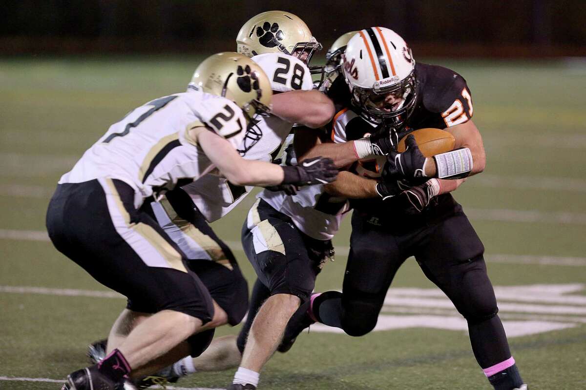 Late field goal lifts Hand to win over Shelton