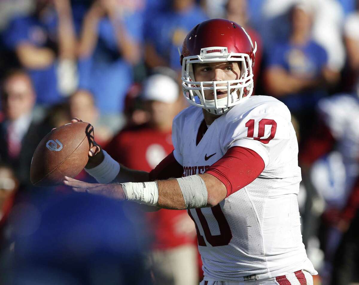 QB Blake Bell and Oklahoma will try to slow down Texas Tech, which is off to its best start since the 2008 season.