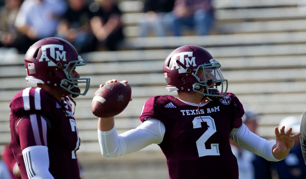 Johnny Manziel says he's opening a bar 15 minutes away from Texas A&M's  campus