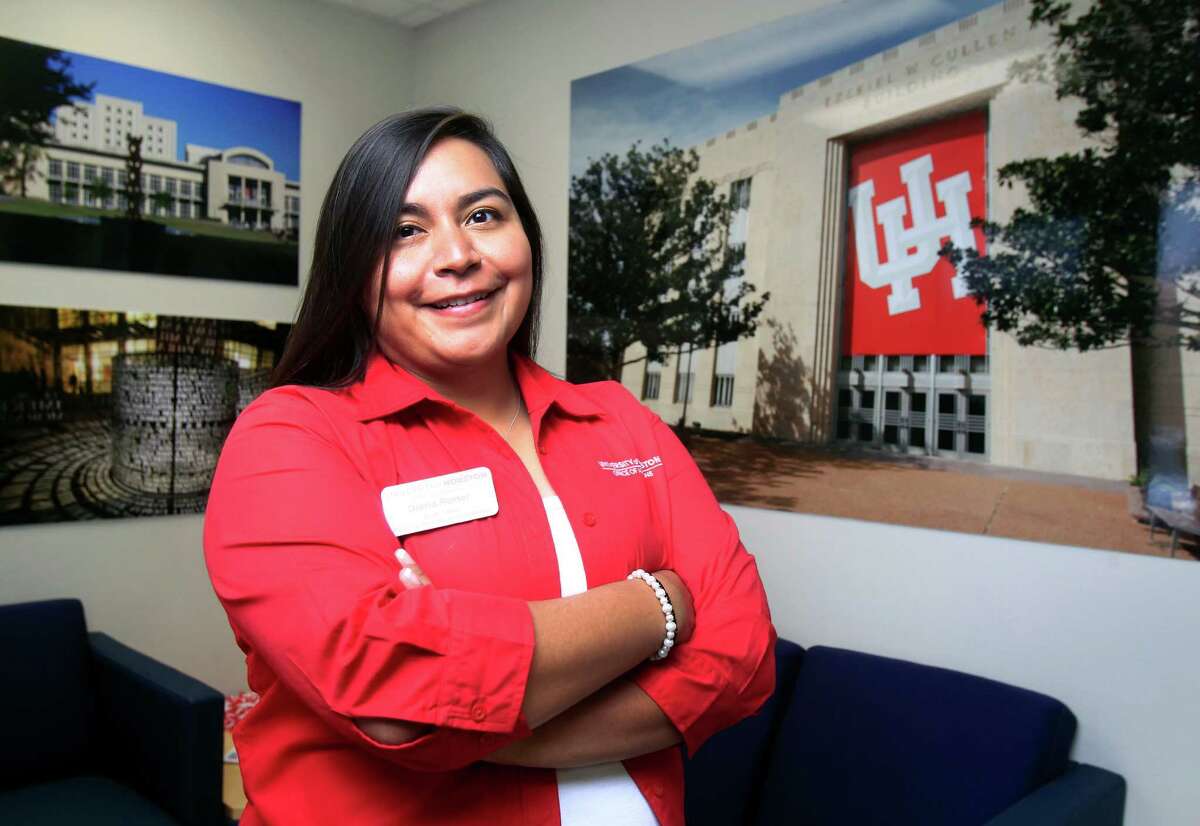 Recruiter Diana Porter poses for a portrait Monday Oct. 21, 2013 at the University of Houston office in McAllen, Texas. Porter is a recruiter for the University of Houston located in McAllen and is trying to recruit more students from the South Texas area. (Gabe Hernandez/Chronicle)