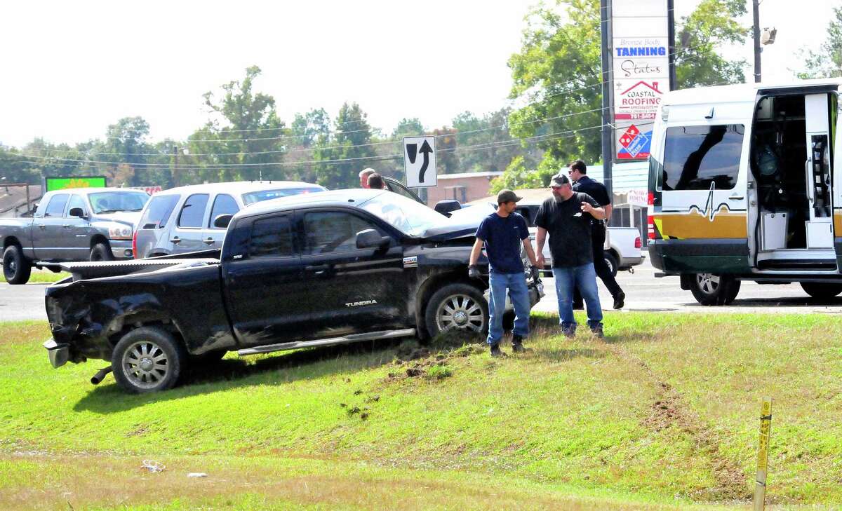 Lumberton threevehicle accident sends three to hospital