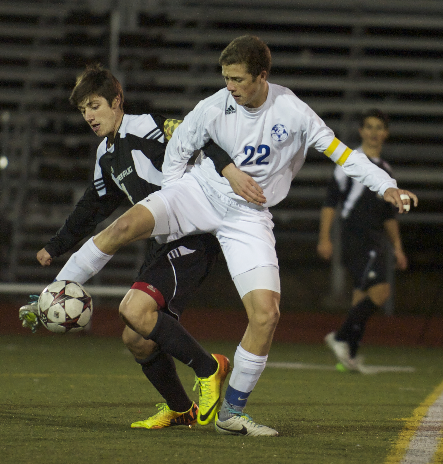 Brookfield, Newtown boys advance to SWC soccer final