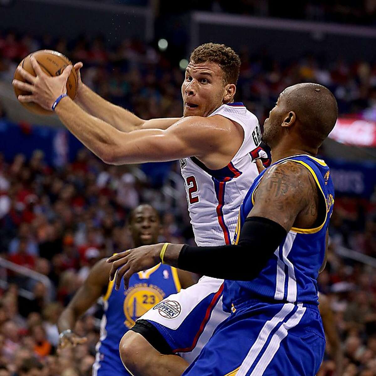 Clippers outscore Warriors as Paul hits 42