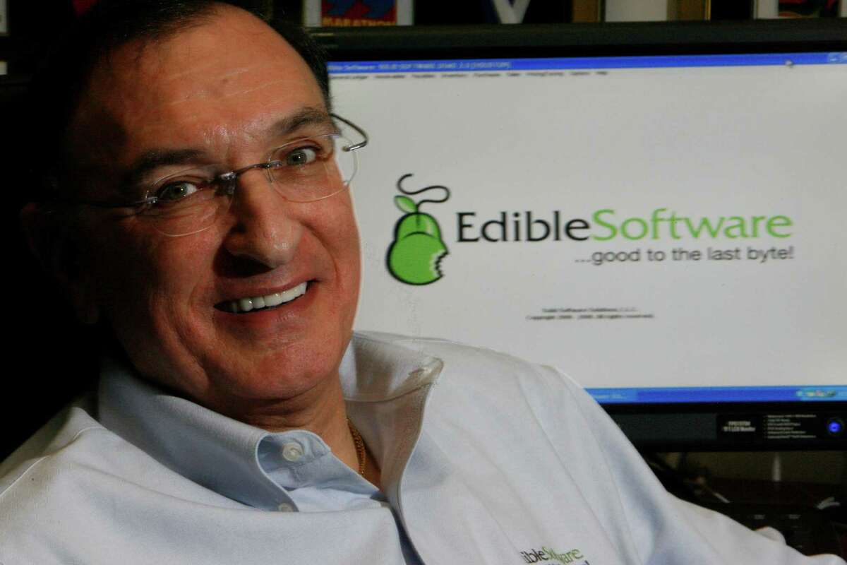 Portrait of Henri Morris, president of Edible Software, a product of Solid Software Solutions, L.L.C. in his Houston office, Tuesday, April 29, 2008. Edible Software provides tracking, inventory and accounting software for the wholesale food industry. ( Johnny Hanson / Chronicle )