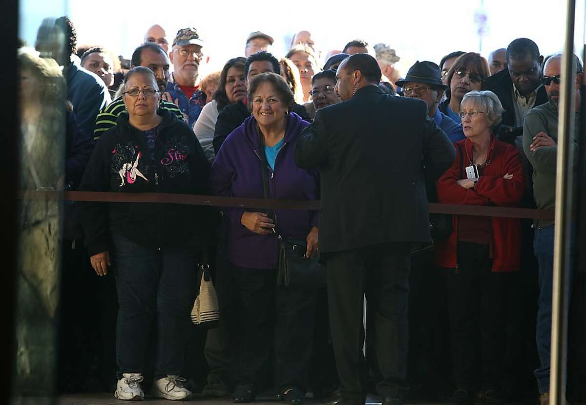 Graton casino open today