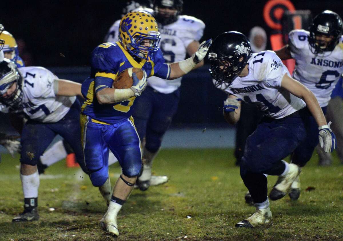 Ansonia survives Seymour, sets school record with 37th straight win