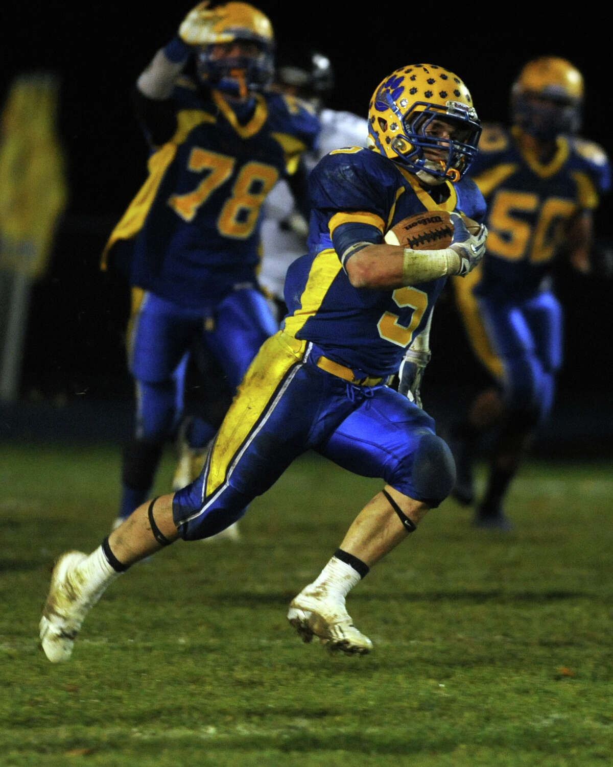 Ansonia survives Seymour, sets school record with 37th straight win