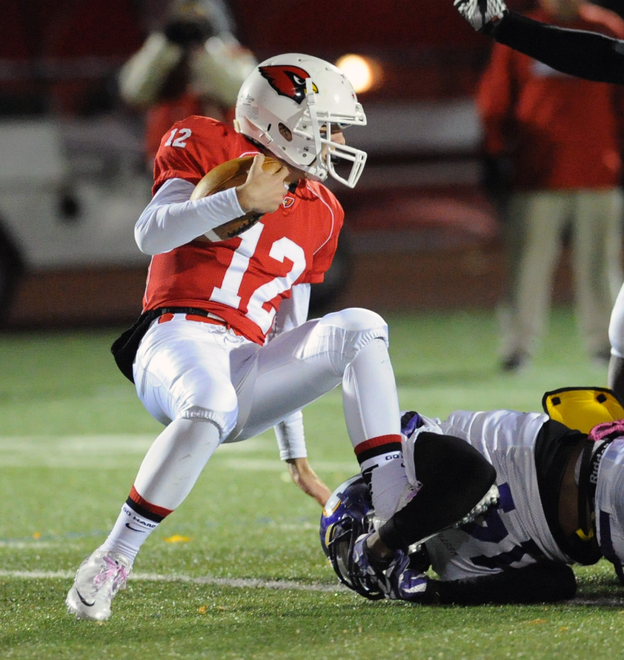 Greenwich, Staples continue Thanksgiving football rivalry ...