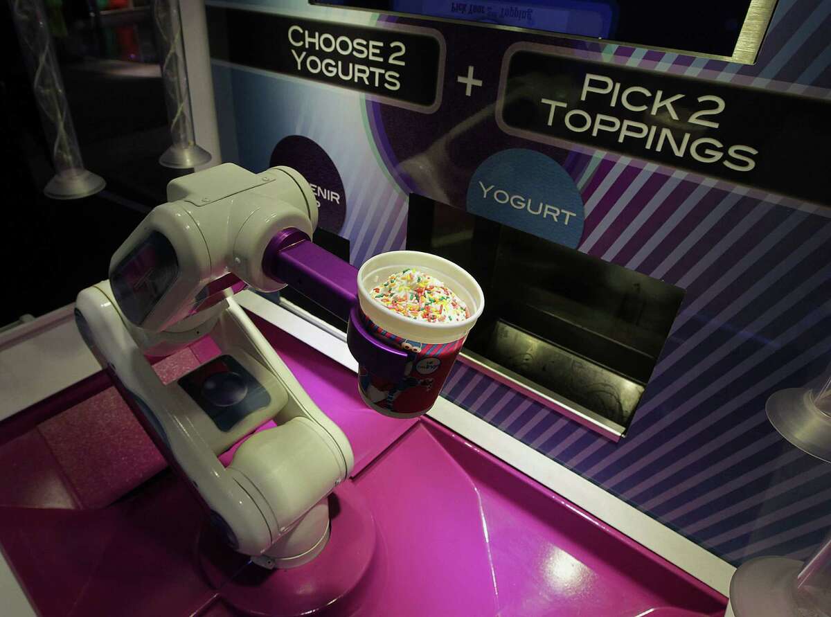 Robotic kiosk has the cool factor