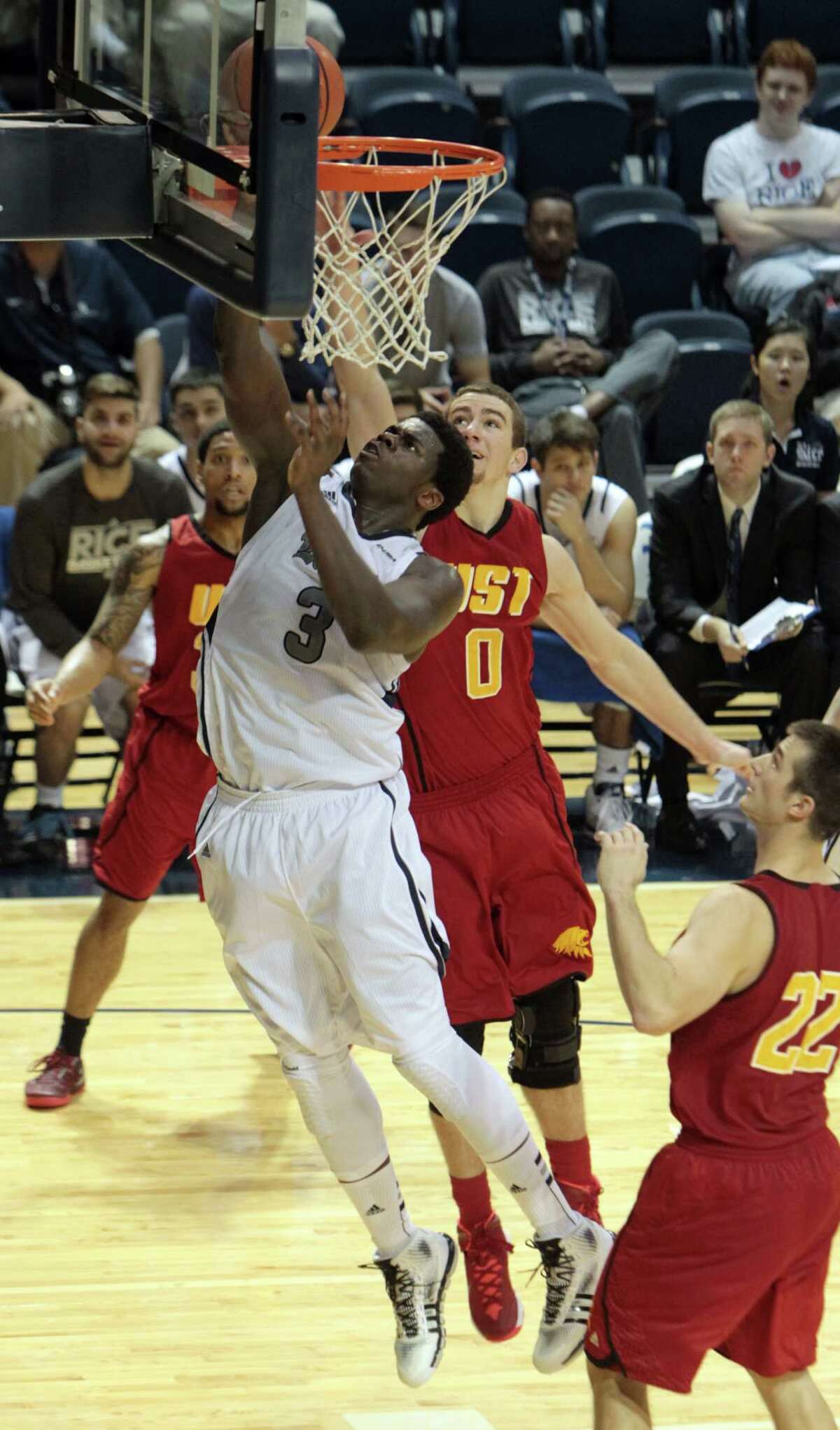 Rice basketball starts season with a victory against St. Thomas