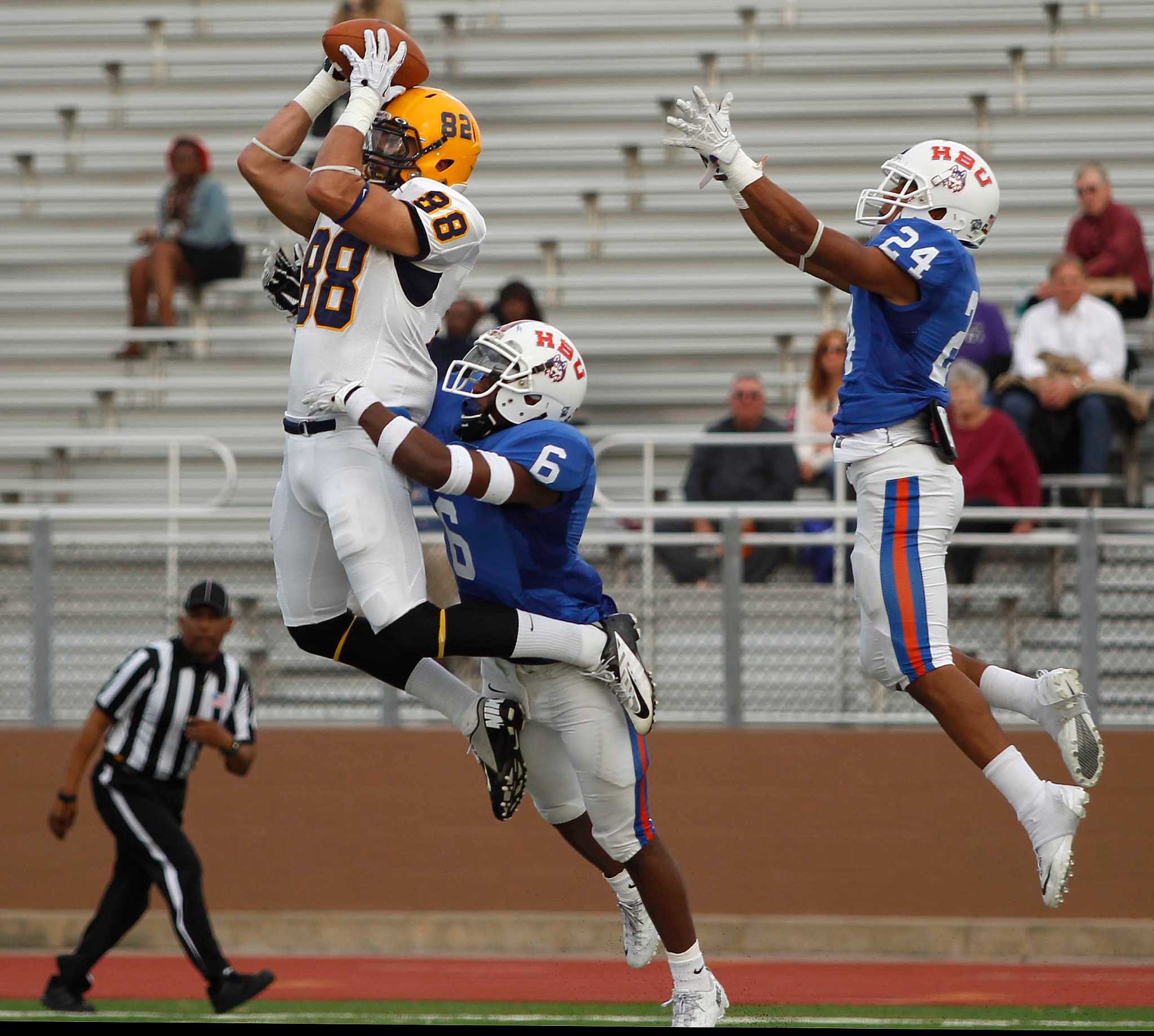 HBU concludes inaugural football season, looks ahead to 2014