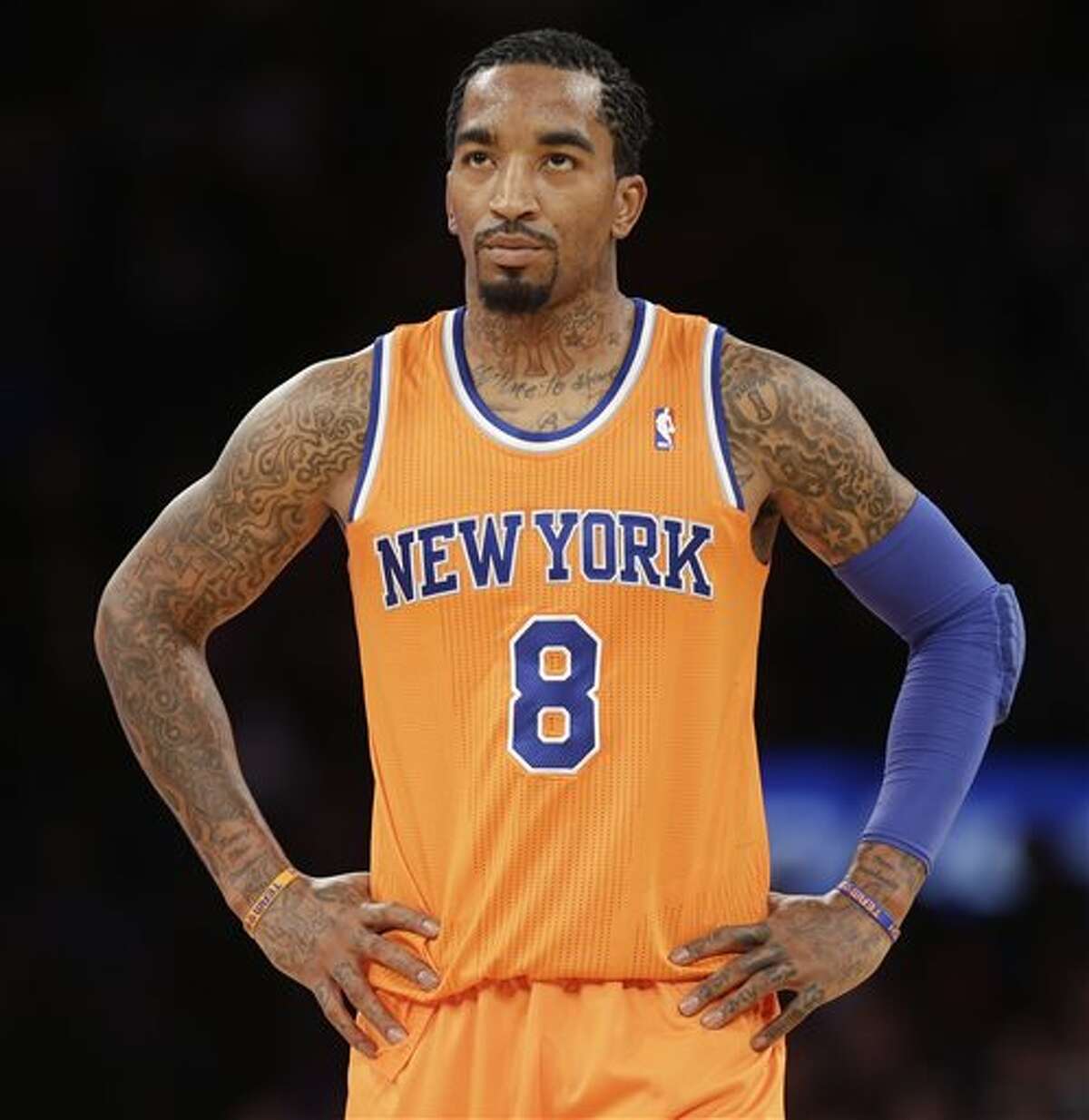 Knicks guard J.R. Smith suspended 5 games