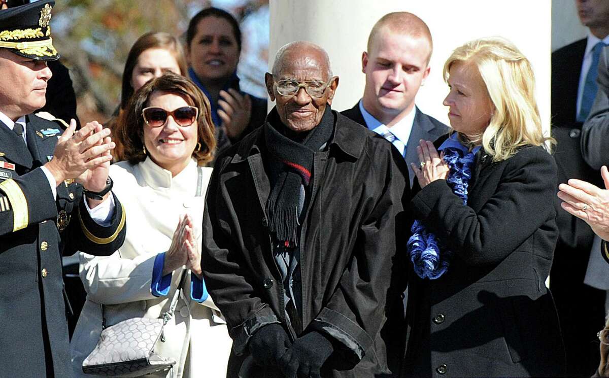 Richard Overton at a ceremony at Arlington National Cemetery in 2013.
