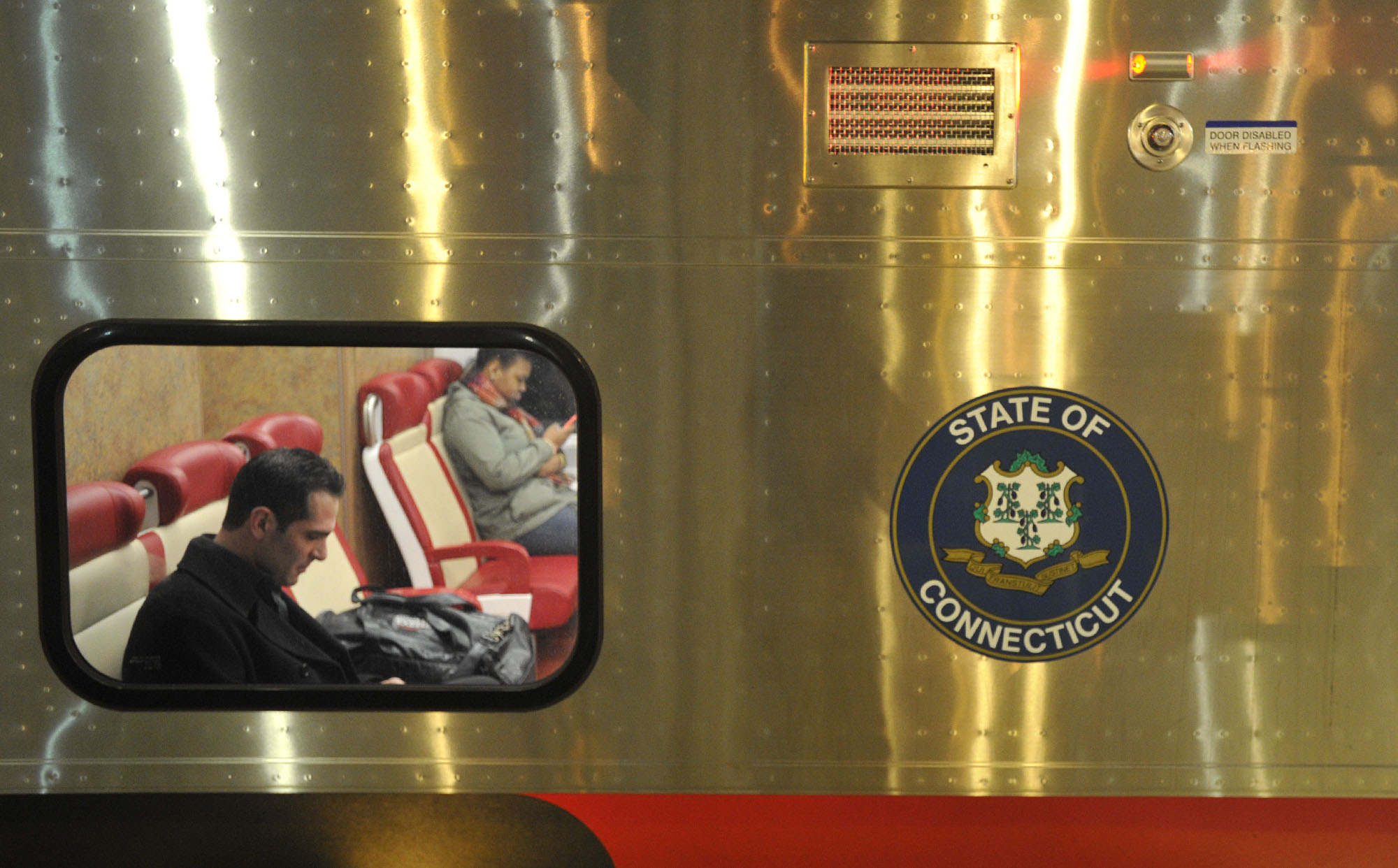 MetroNorth survey shows New Haven Line riders less than satisfied