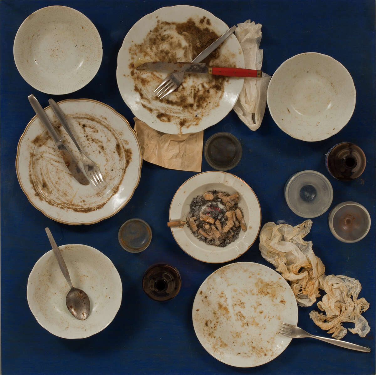 Daniel Spoerri's "Tableau piège, 17. Juni 1972" preserves remnants from a 1972 meal staged by the artist.