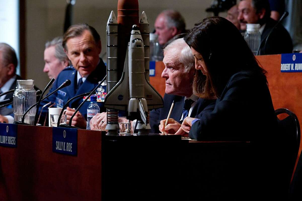 (L-R) General Kutyna (BRUCE GREENWOOD), Chairman Rogers (BRIAN DENNEHY), Sally Ride (EVE BEST) in, "The Challenger Disaster."