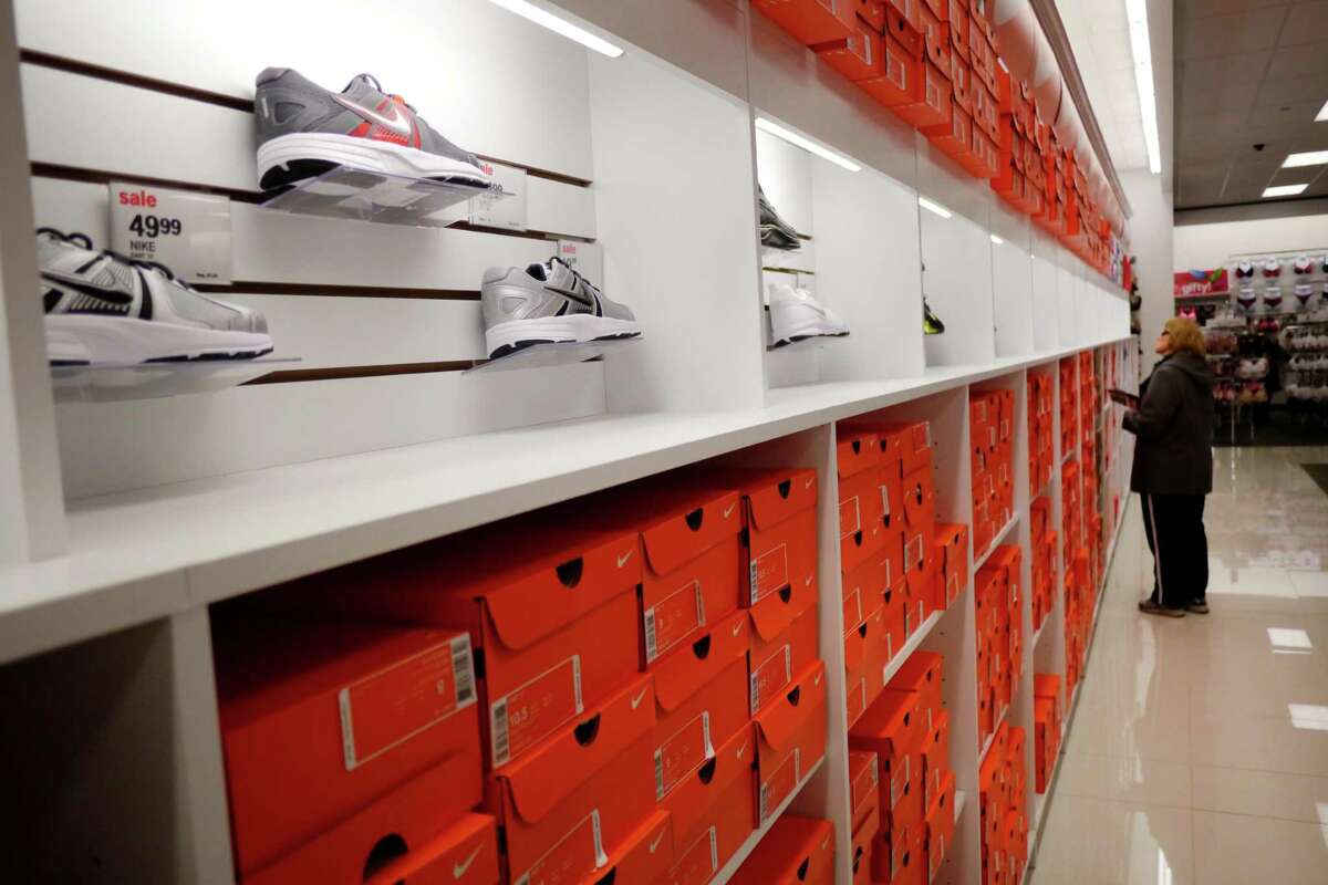 Photos Peebles store opens in Troy