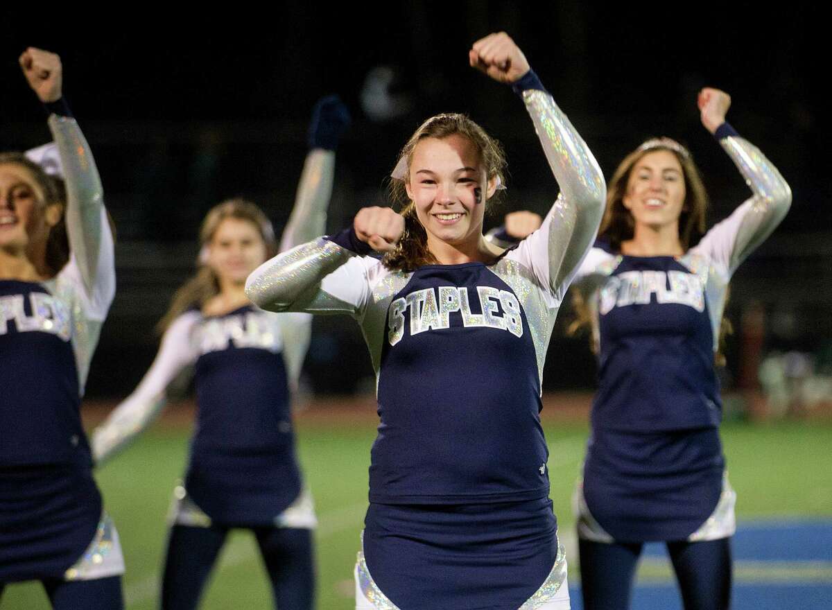 Staples football rolls past Norwalk