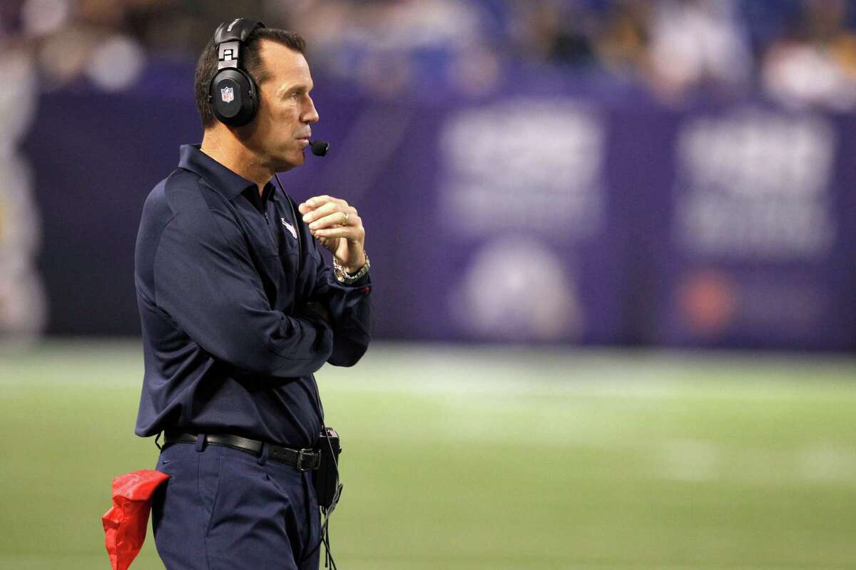 Texans coach Gary Kubiak is used to working from the press box from his days as an assistant.